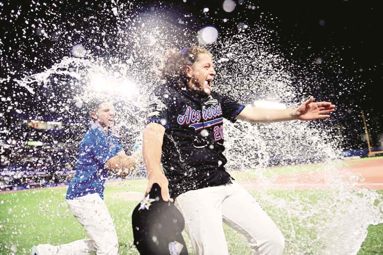 Firmó un contrato con Rojos de Cincinnati