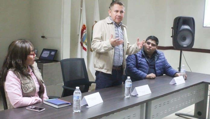 Se reúne Hugo con empresarios