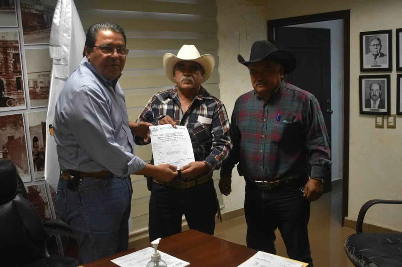 Entrega Frontera fierro de herrar