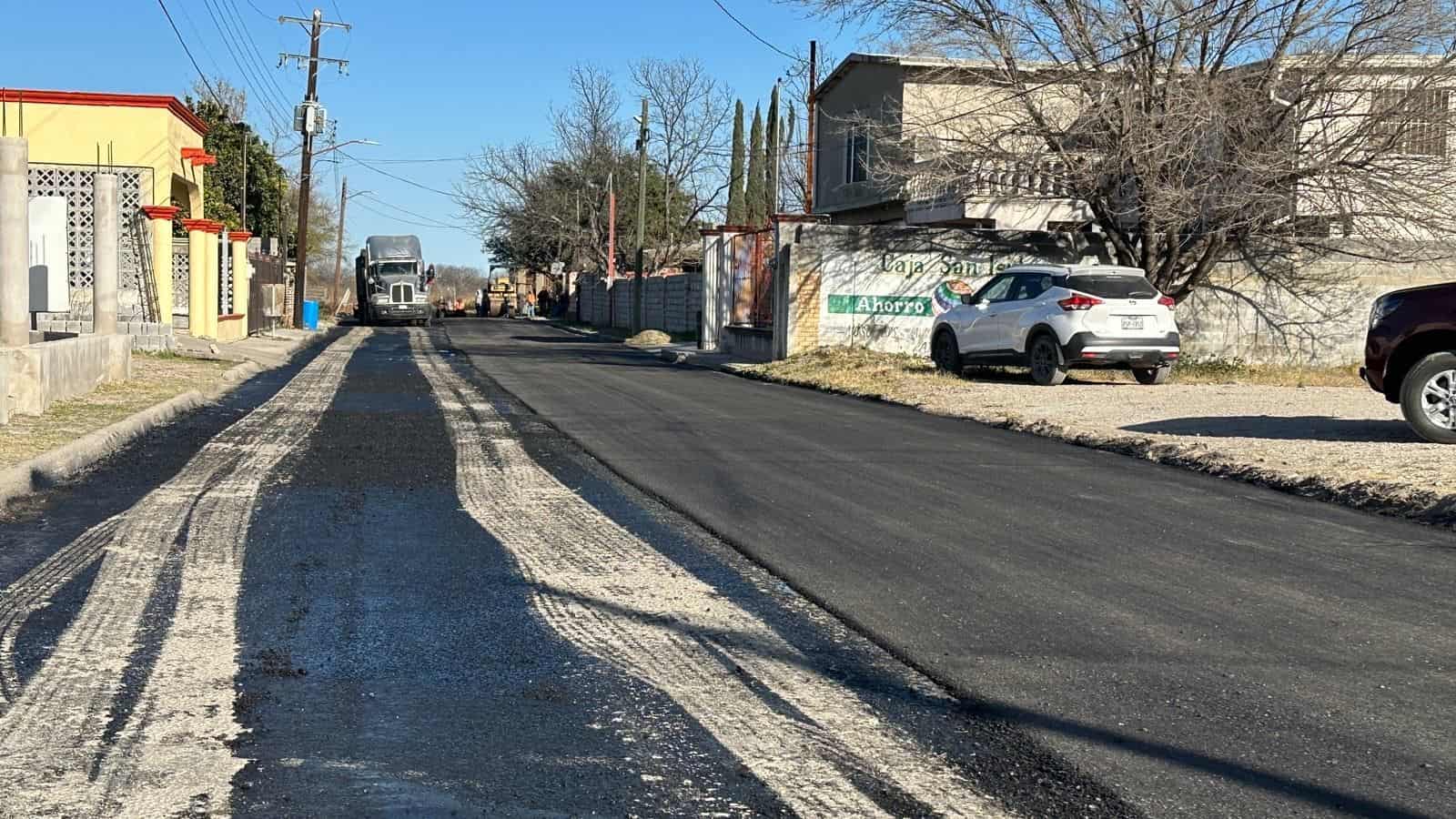 Implementan programa de recarpeteo y bacheo 