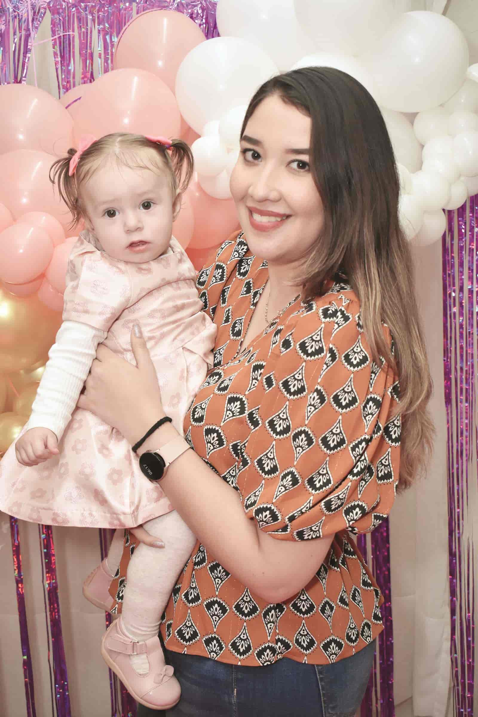 El primer cumpleaños de Rebeca Kelly