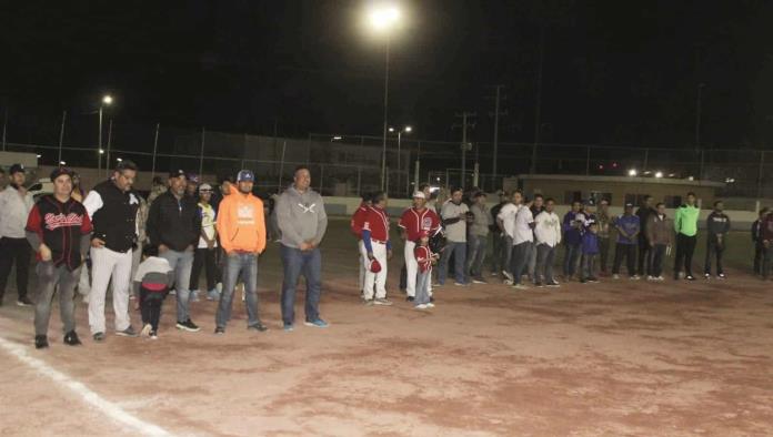 Inauguran edición 43 de softbol