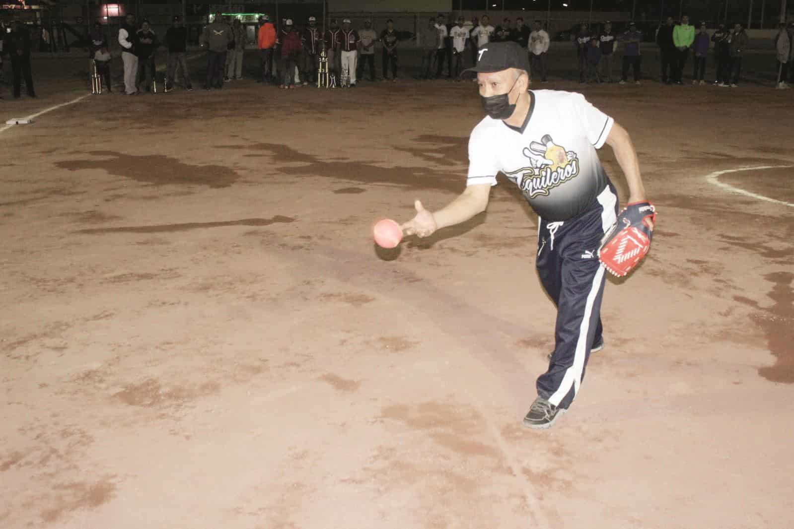 Inauguran edición 43 de softbol
