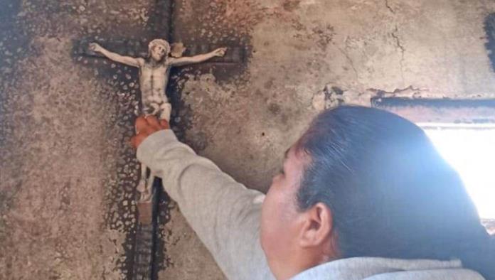 Cristo y Virgen de Guadalupe quedan intactos después de un fuerte incendio
