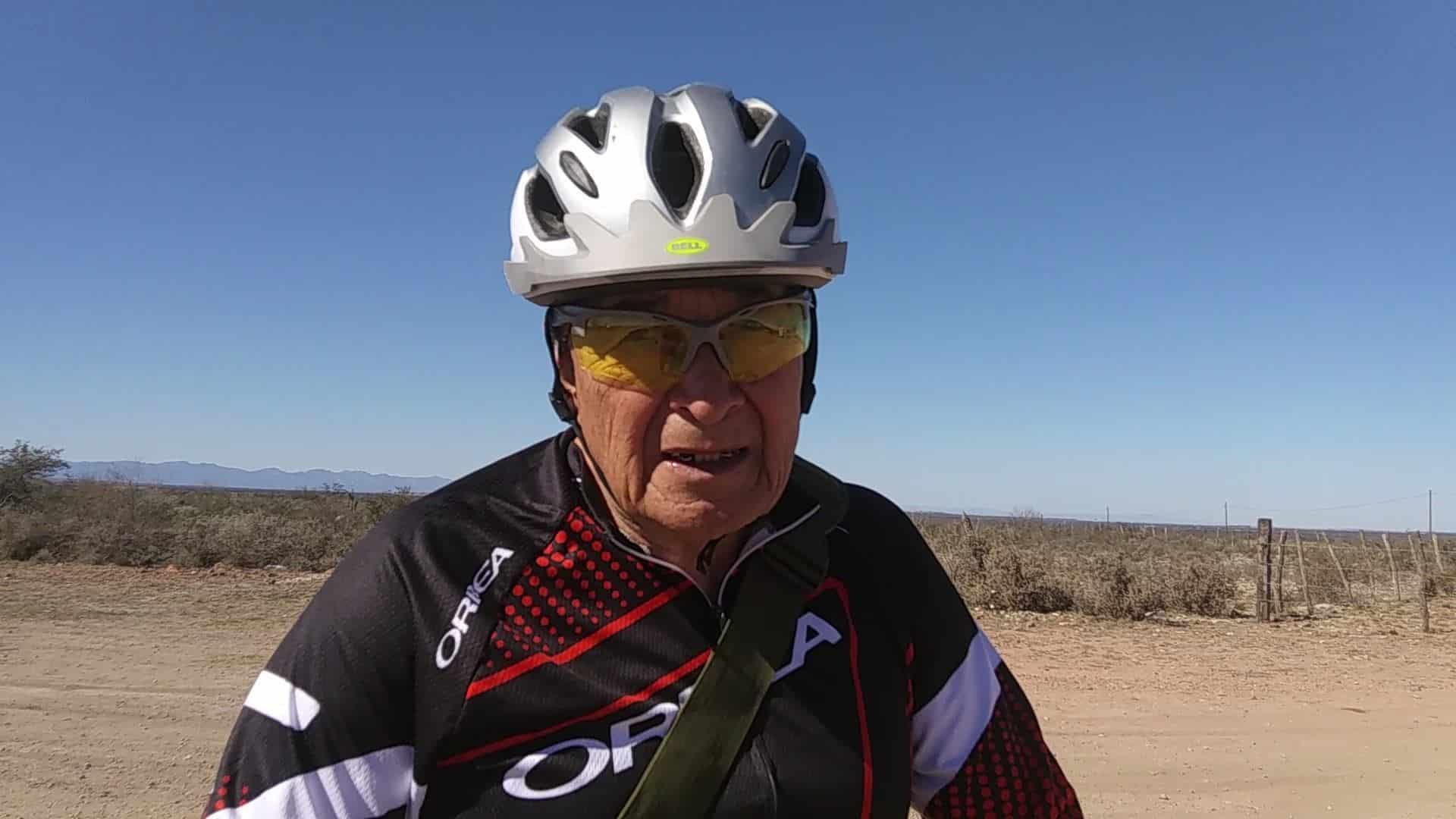 Muchos años en el deporte lo han mantenido a sus casi 73 años que festejará en una rodada ciclista de 250 kilómetros.