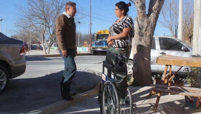 Entrega San Buena apoyos a familias