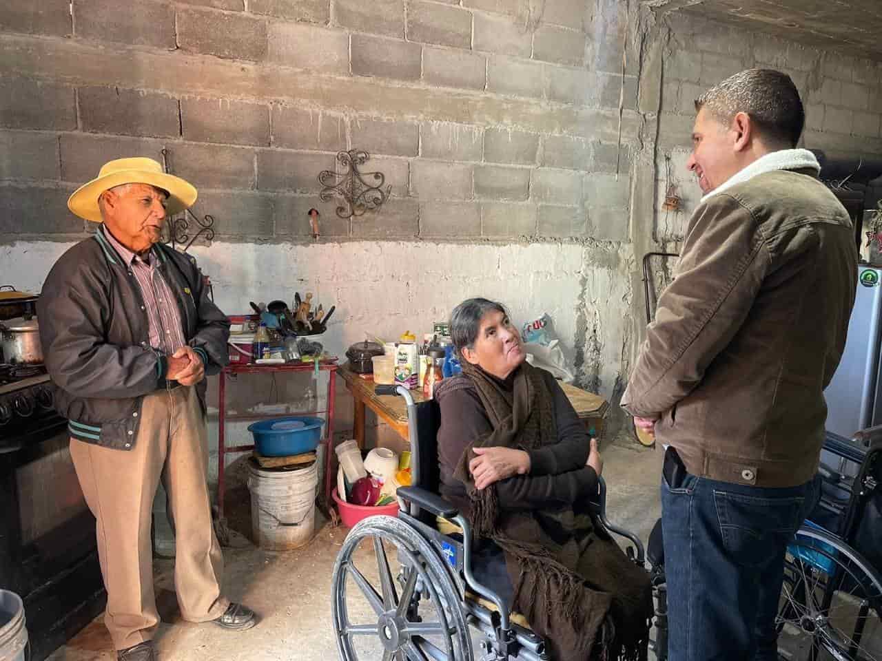Entrega San Buena apoyos a familias