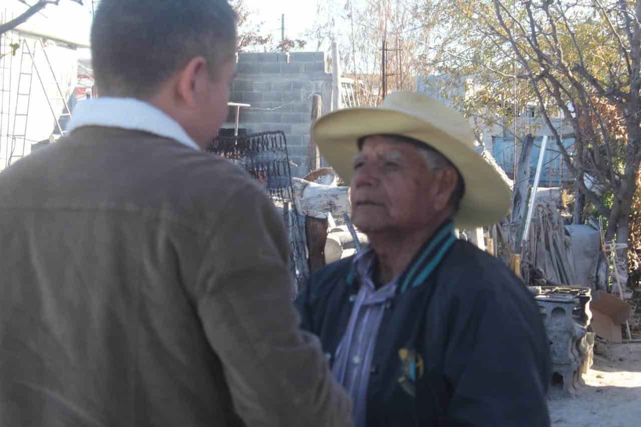 Entrega San Buena apoyos a familias