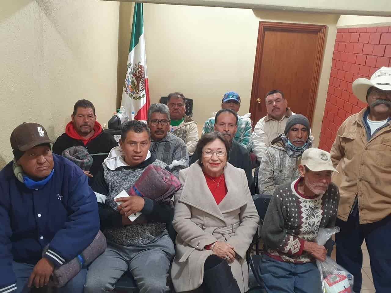 Apoyan DIF a lustradores