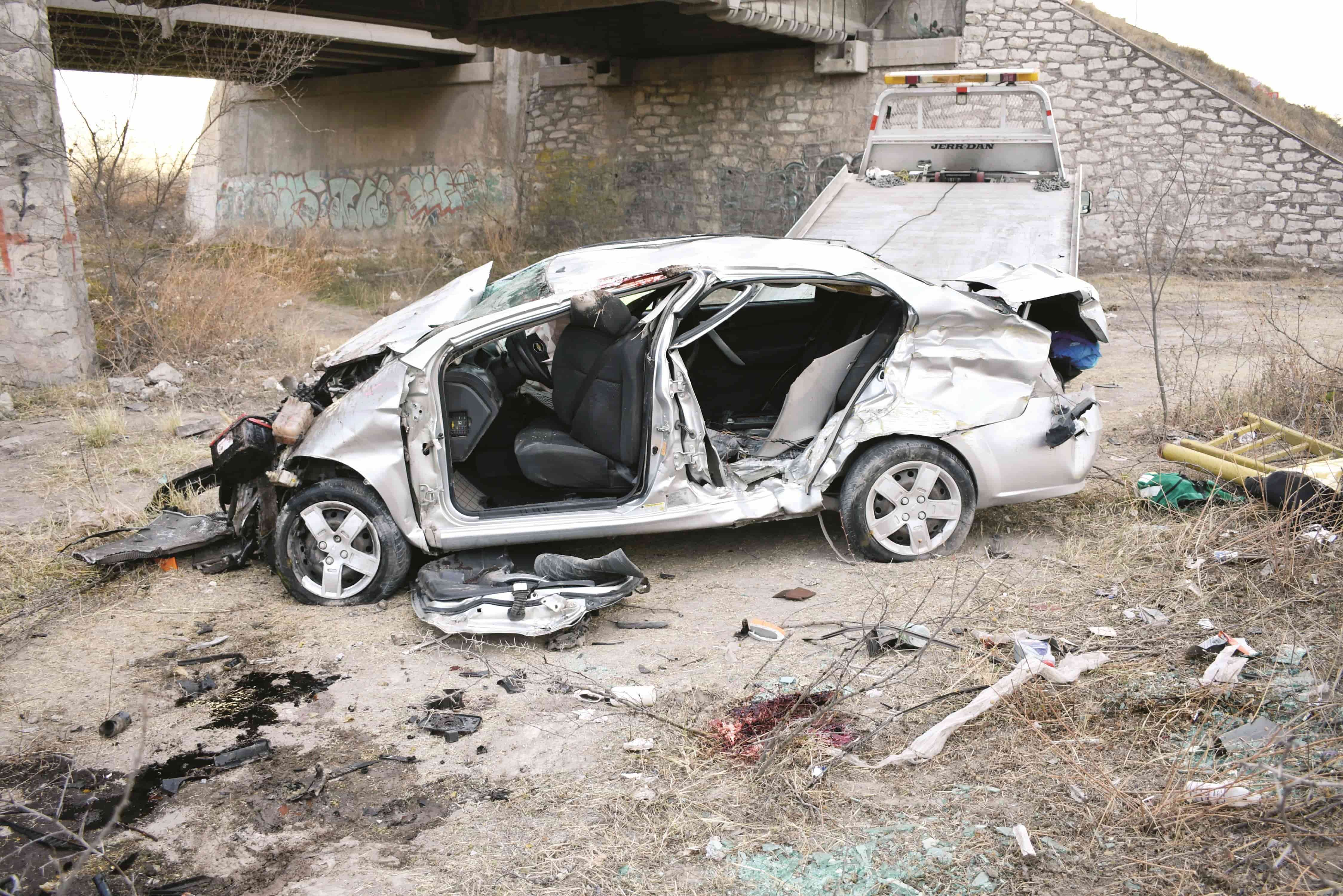 Cae de puente y muere Predicador