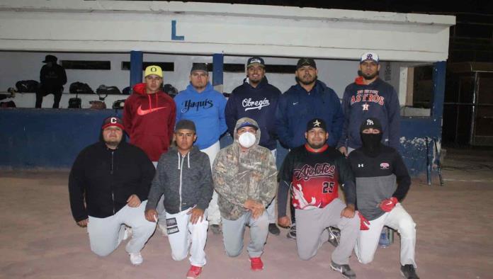 Brillan los estudiantes en medio péndulo