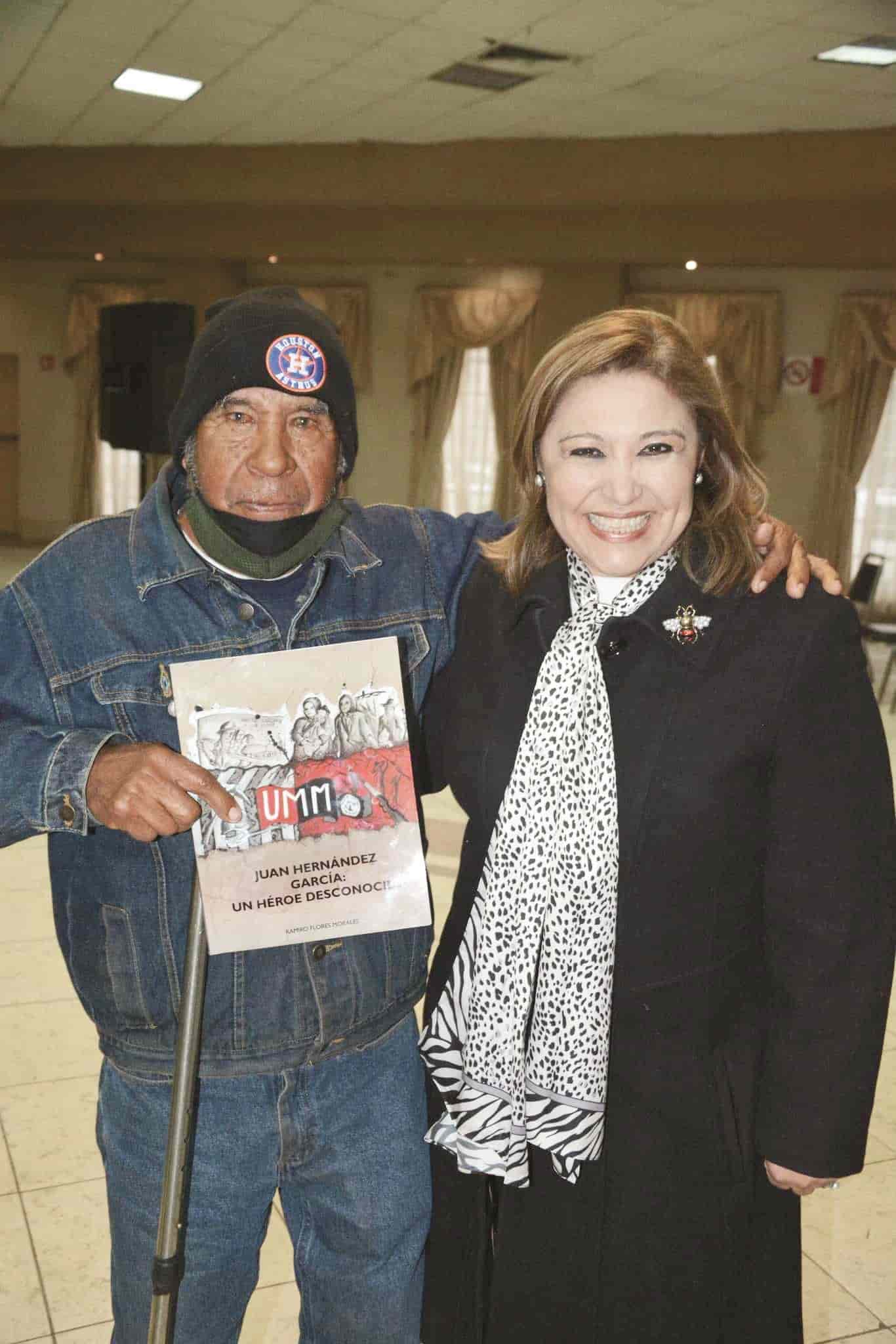 Presentan libro y acude alcaldesa