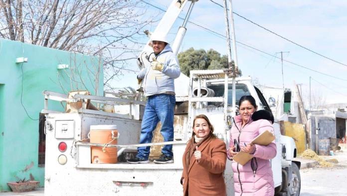Atienden reportes de Alumbrado Publico