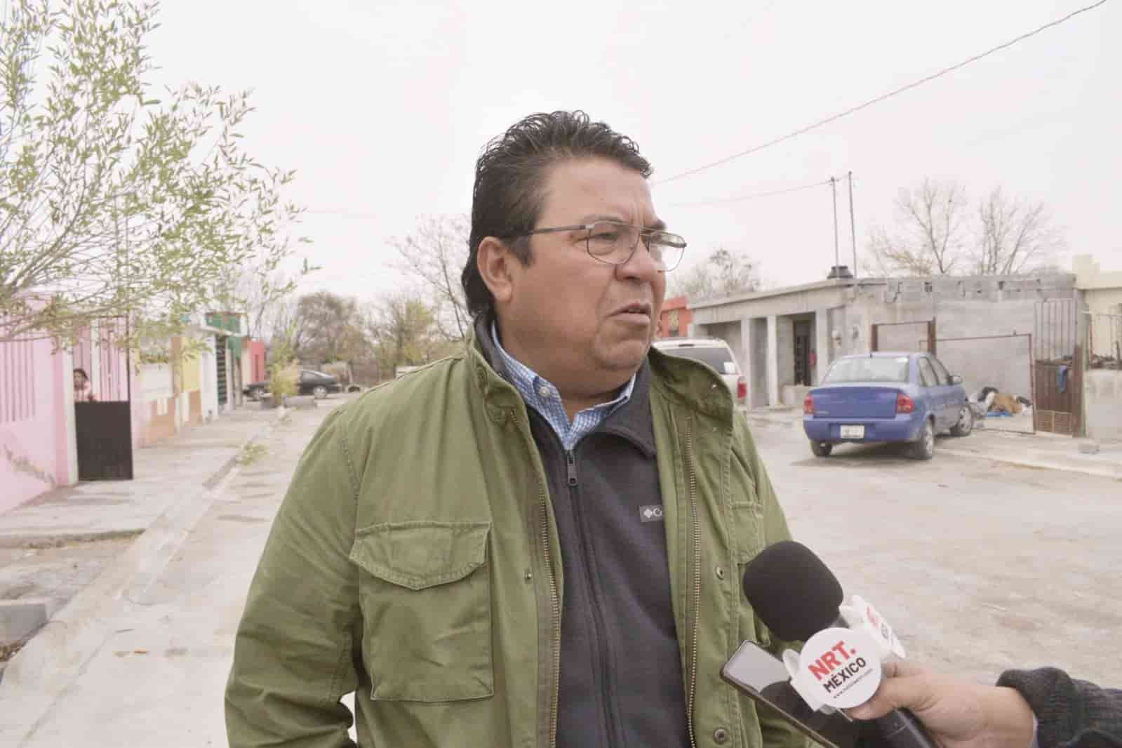 Recorre Piña zona inundada 