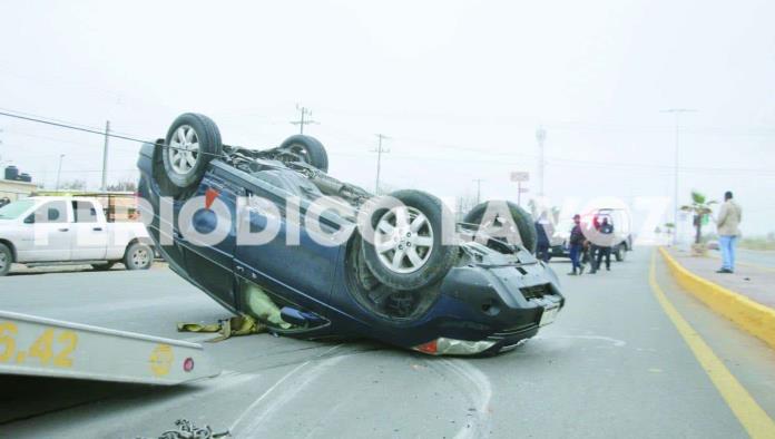 Destroza CRV en volcadura