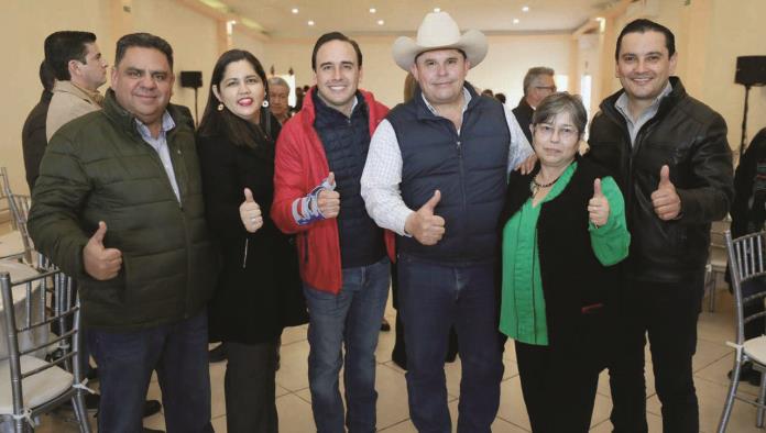 Obras para las colonias, barrios y ejidos: Manolo