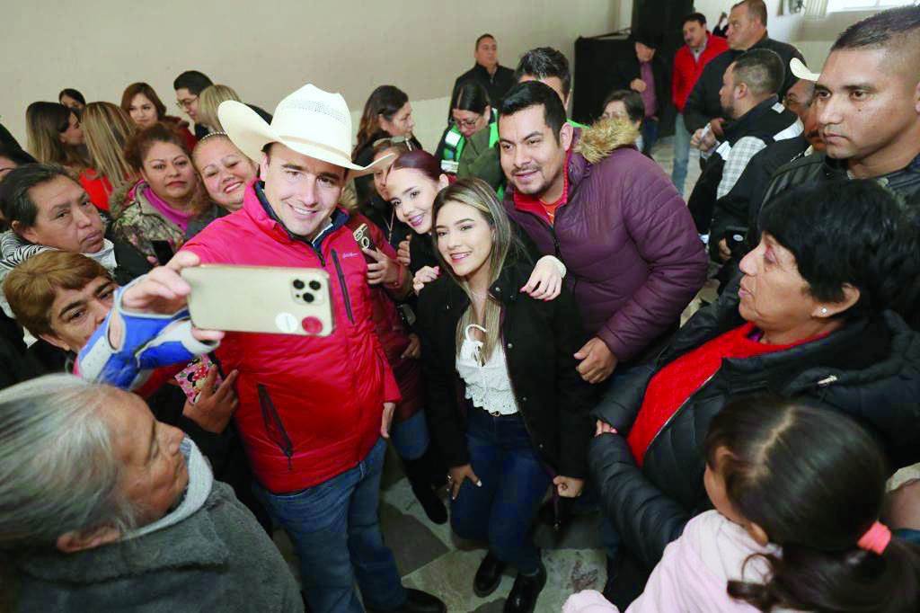 Obras para las colonias, barrios y ejidos: Manolo