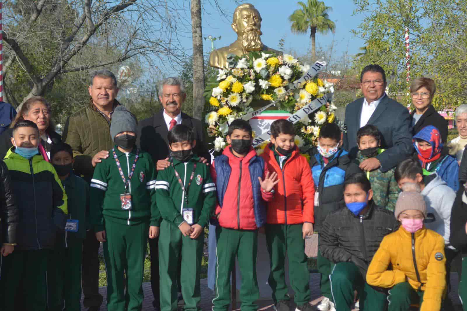 Conmemora Piña acontecimiento