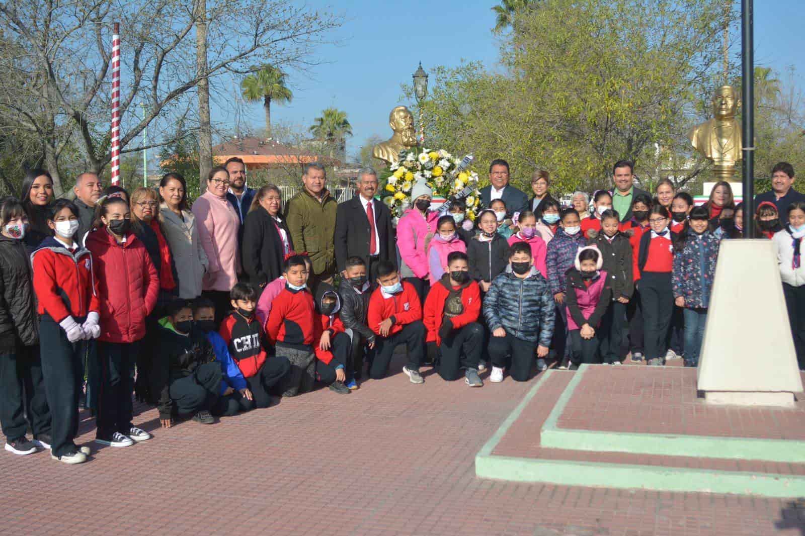 Conmemora Piña acontecimiento