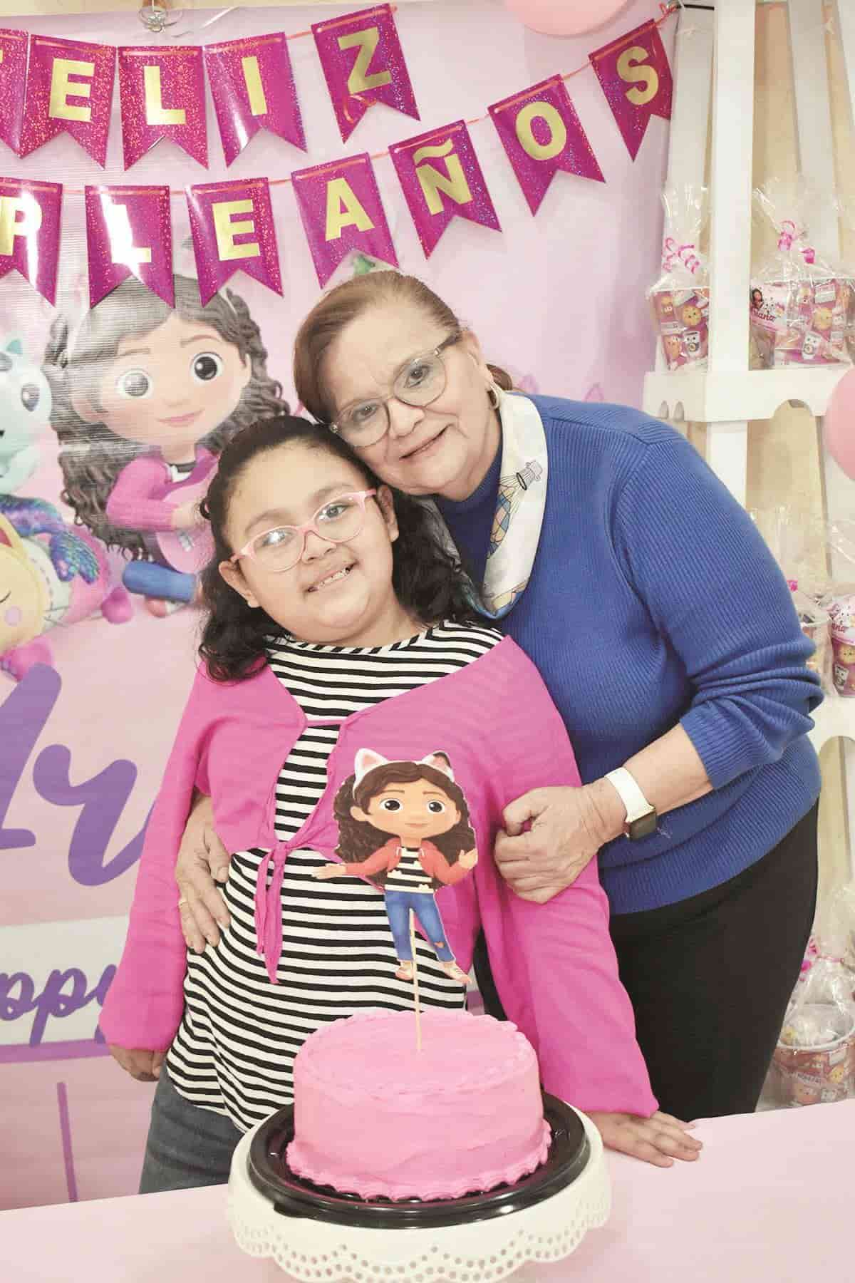Ariana festeja 8 años de vida