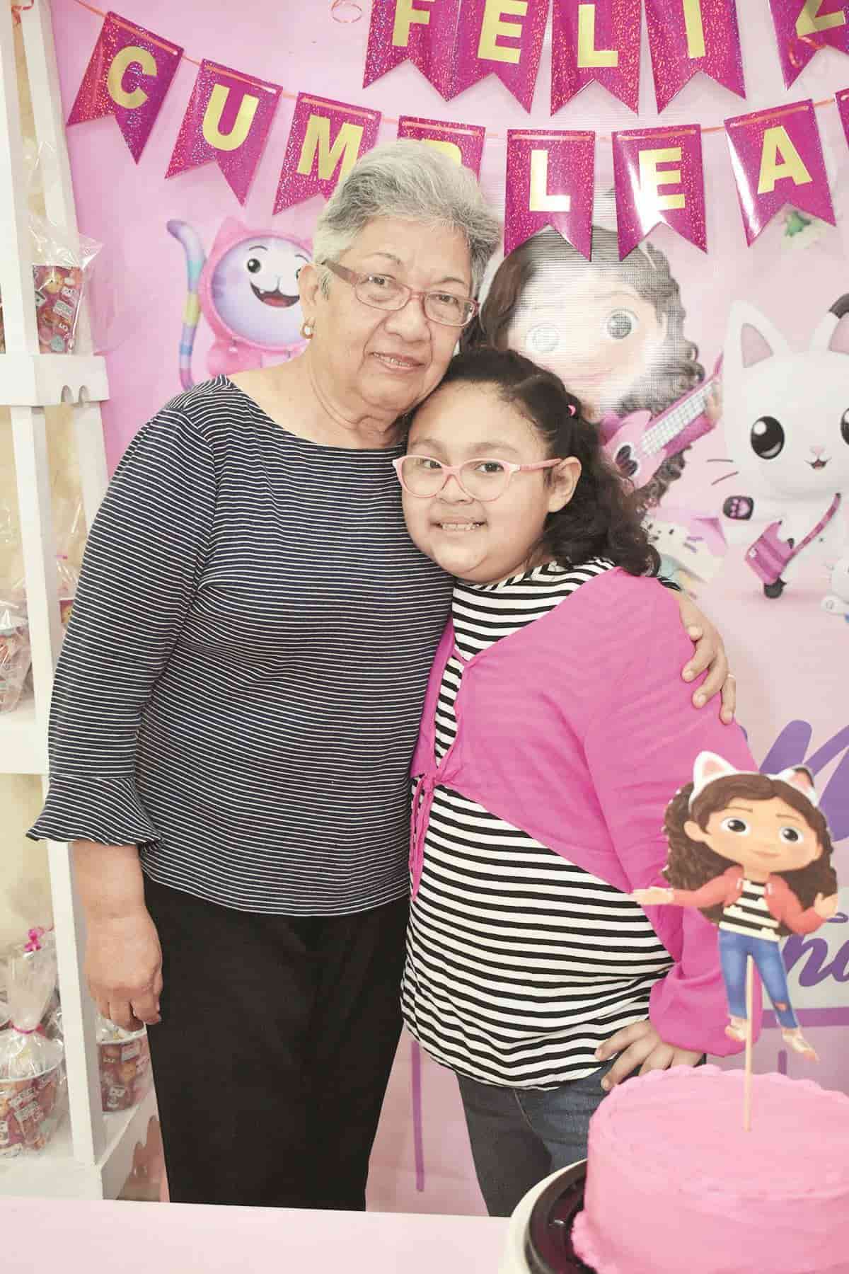 Ariana festeja 8 años de vida