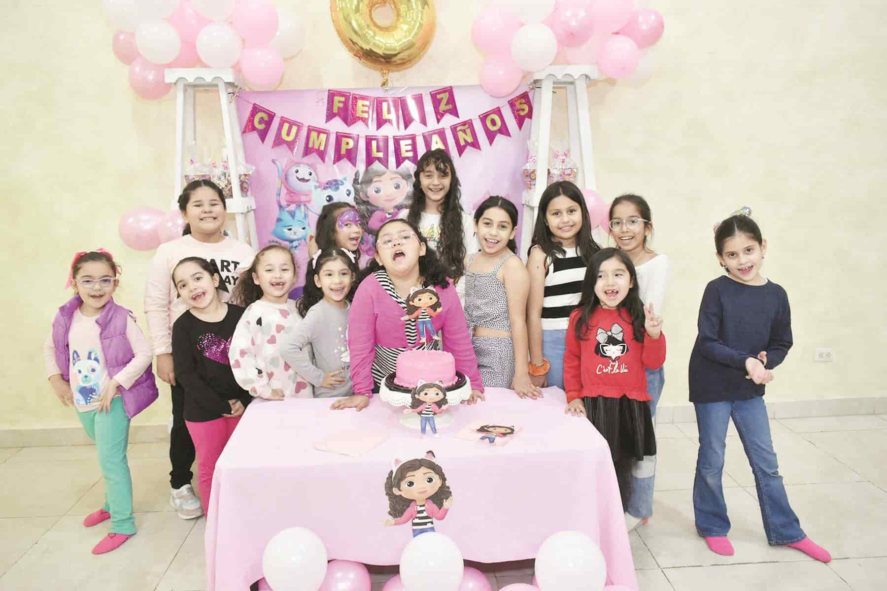 Ariana festeja 8 años de vida