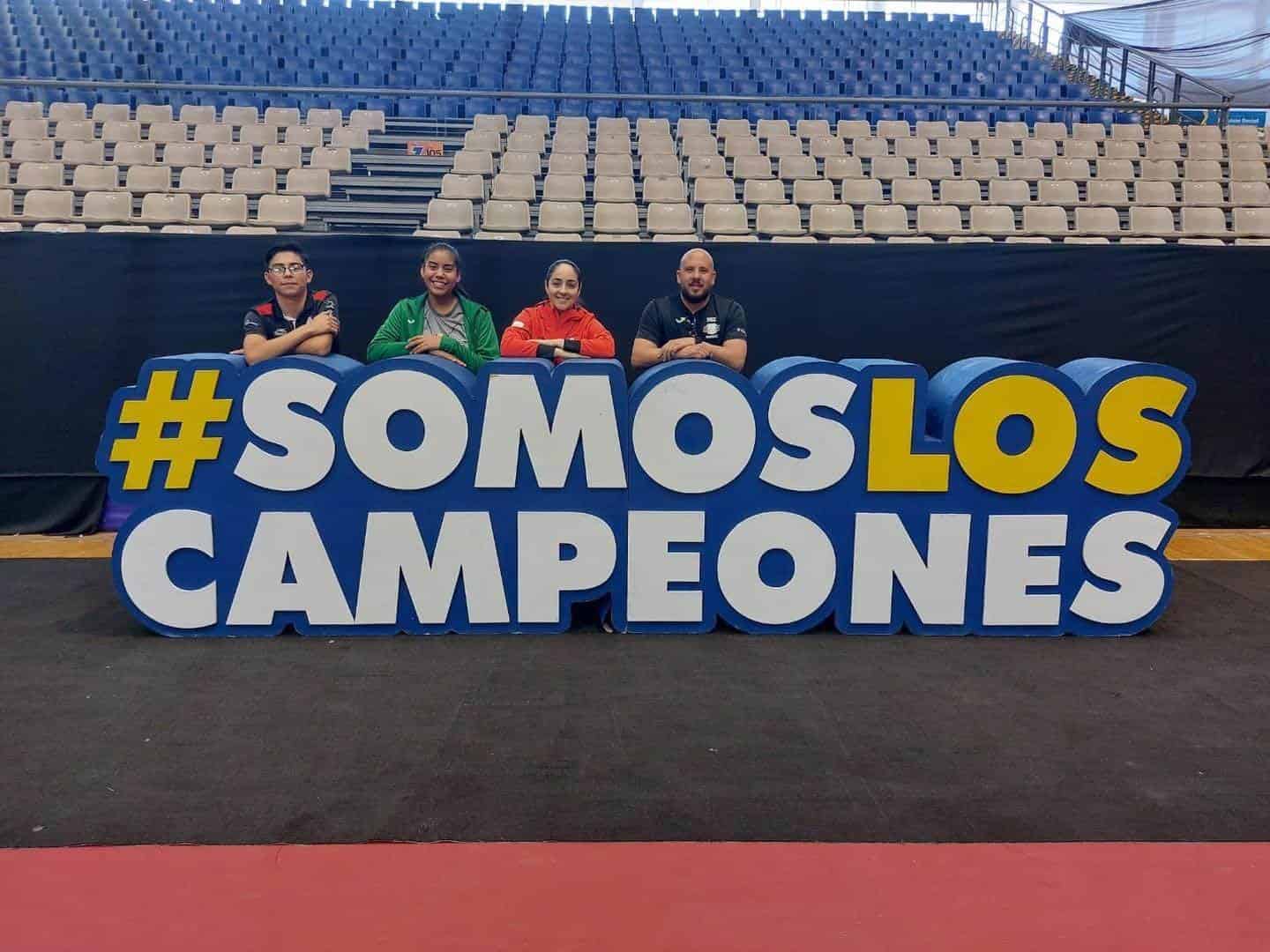 Destacan en el tenis de mes