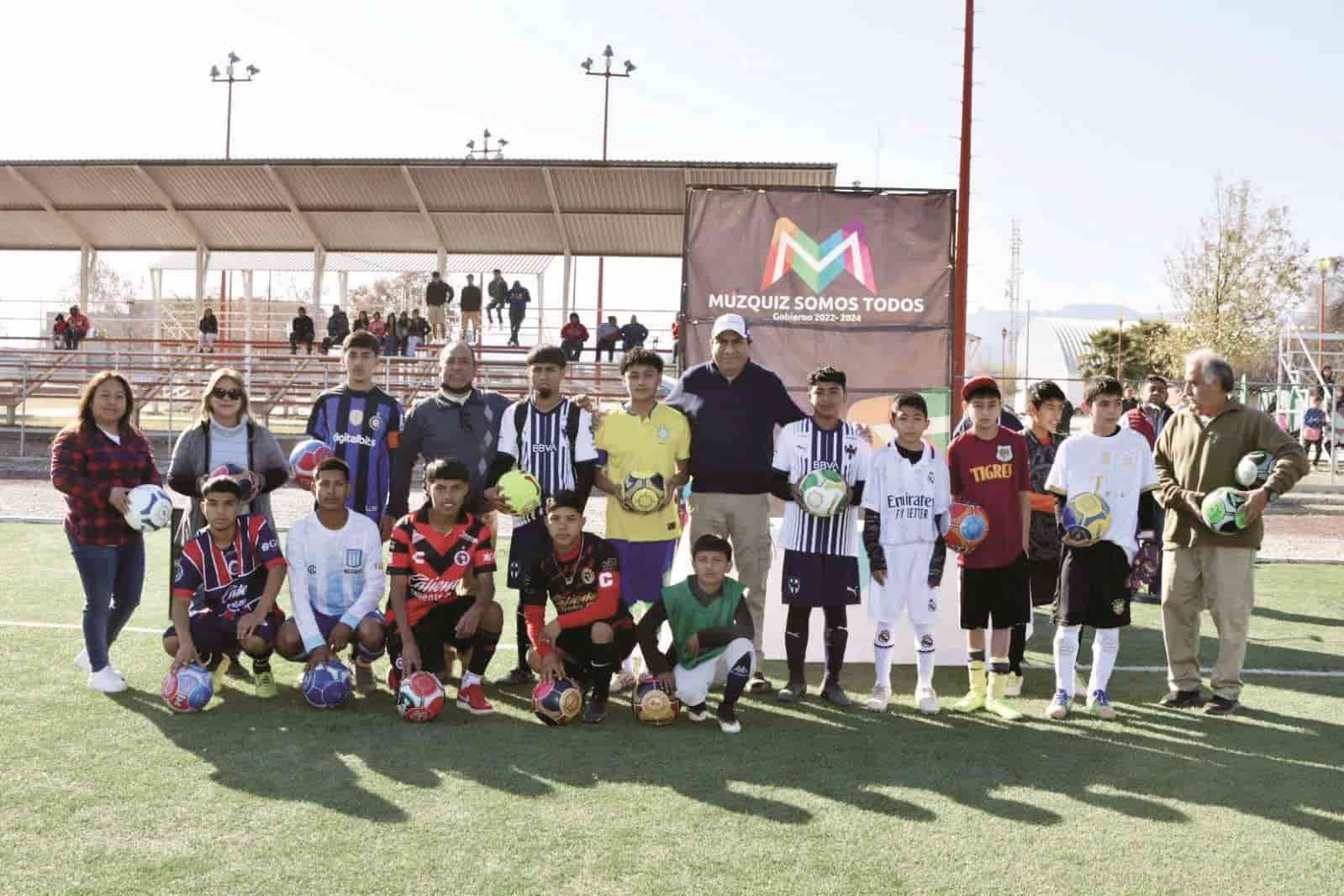 Inicia liga de futbol juvenil
