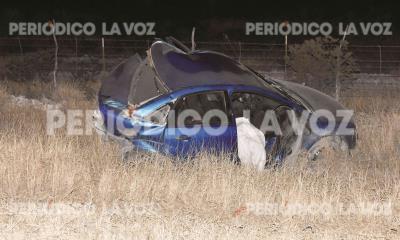 Novio monclovense pierde vida en accidente carretero; fallece en brazos de su amada