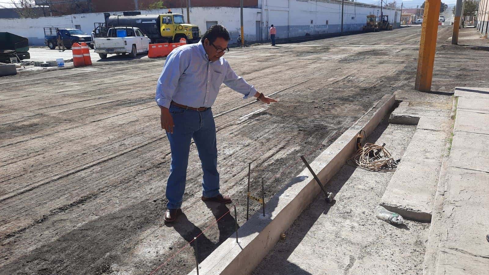 Arranca Piña pavimentación