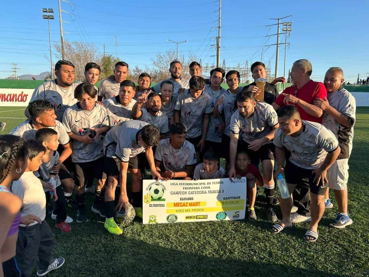 En Penales ¡Se corona Campeón Megaz Mart!