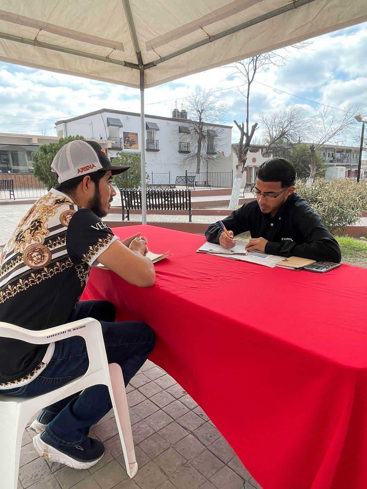 Trinity mantiene contrataciones 
