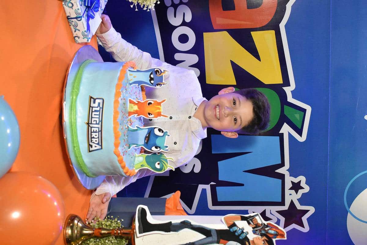 Festejan cumple de Fernando