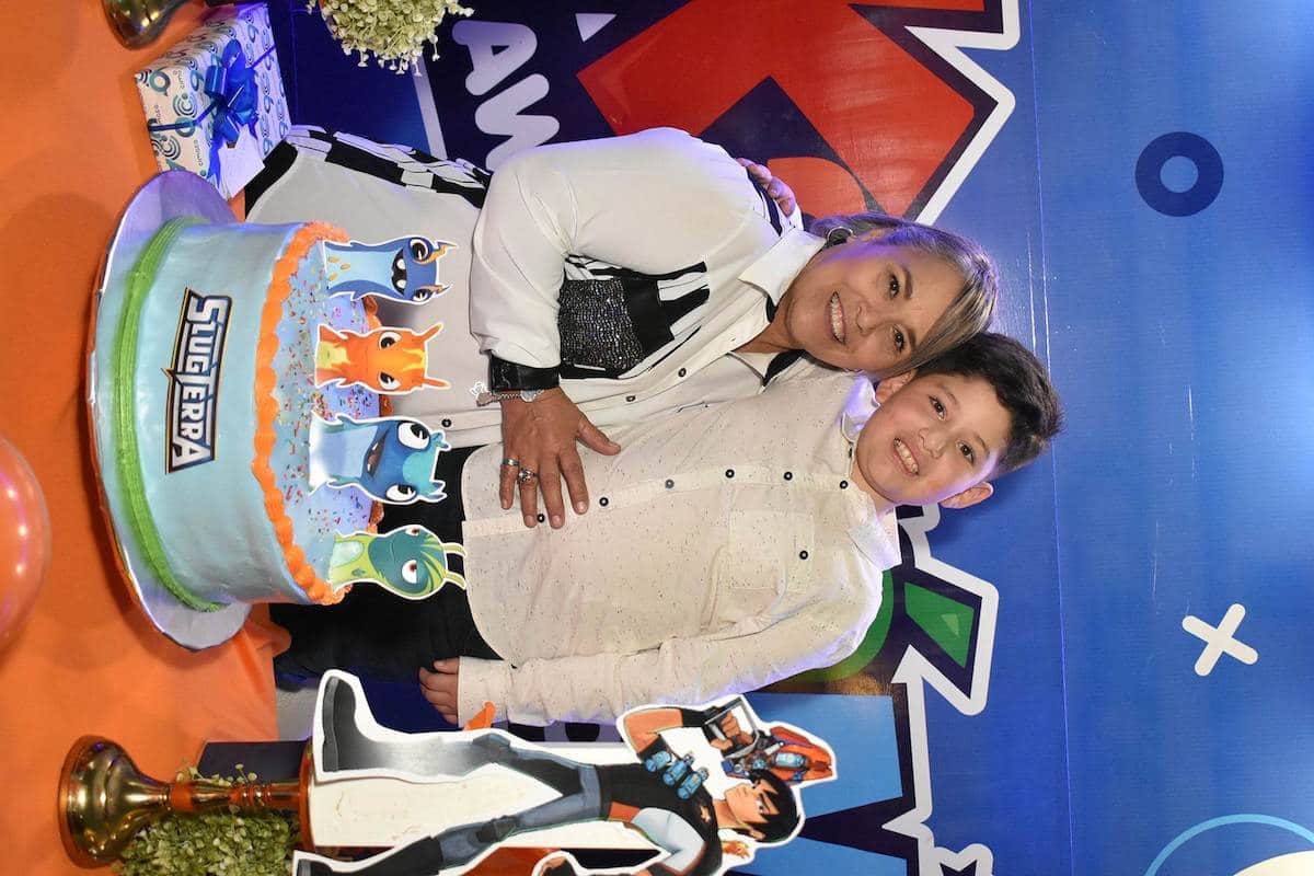 Festejan cumple de Fernando