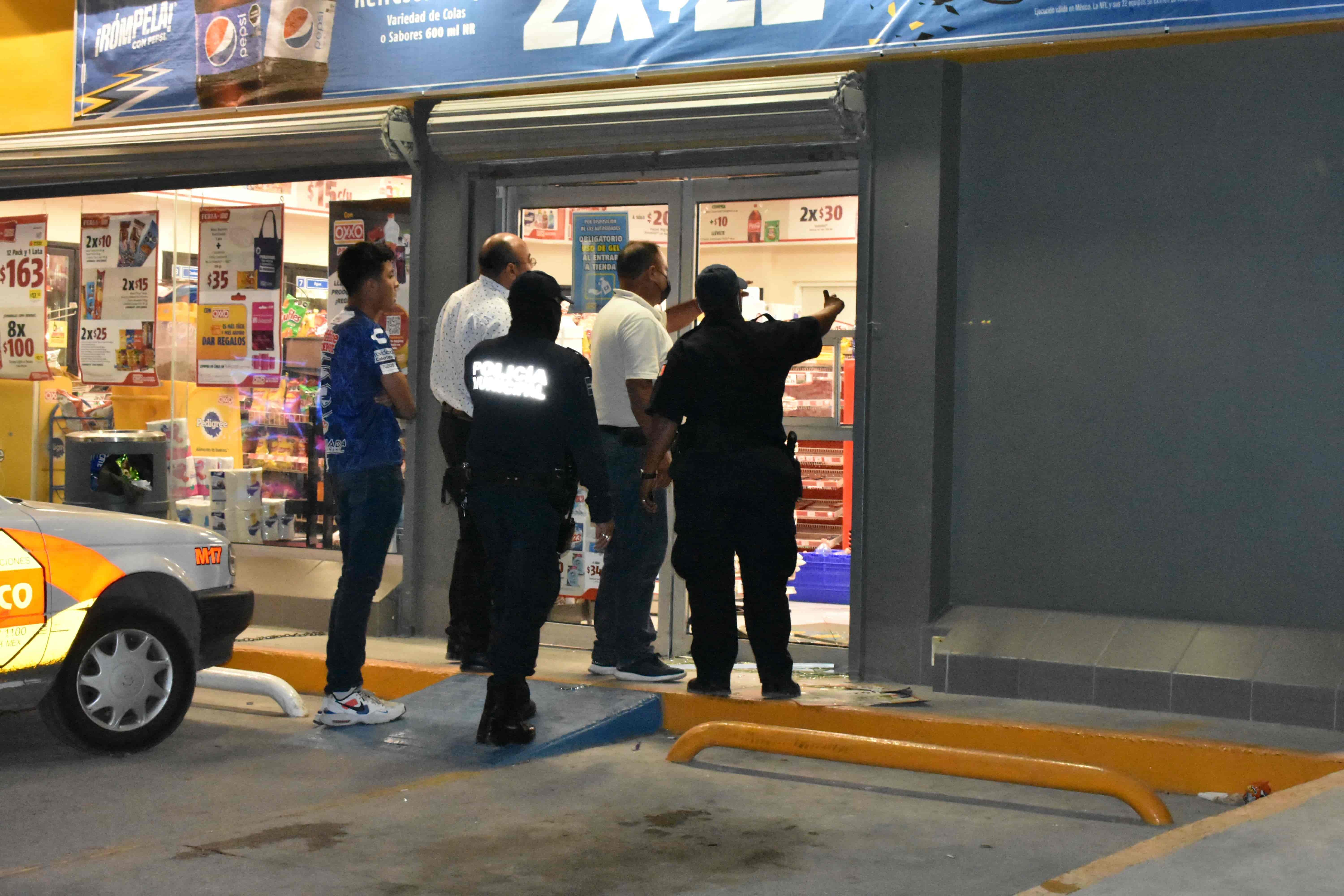 Asaltan tienda; se llevan 4 mil