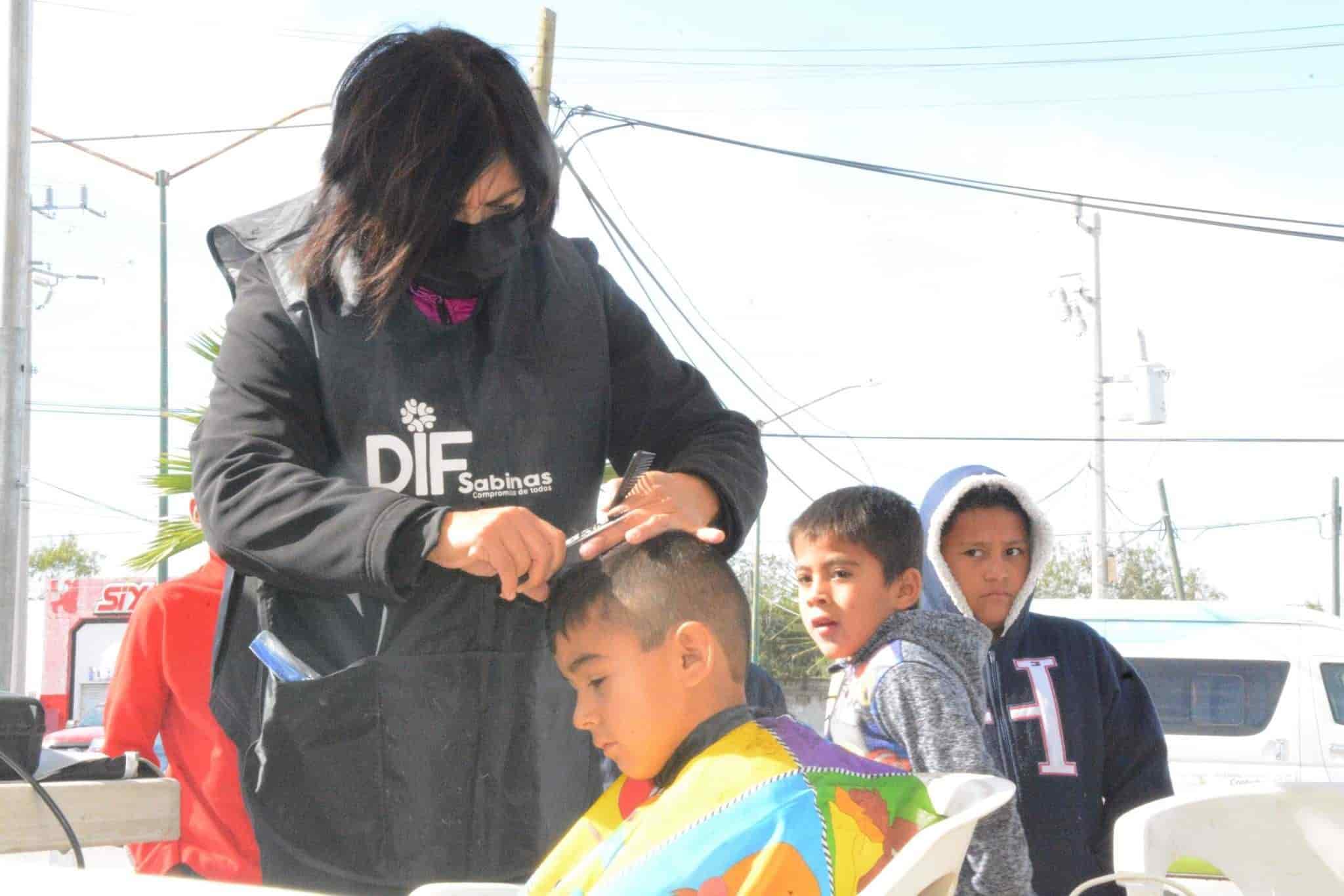 Realiza Sabinas, “Jueves Contigo”