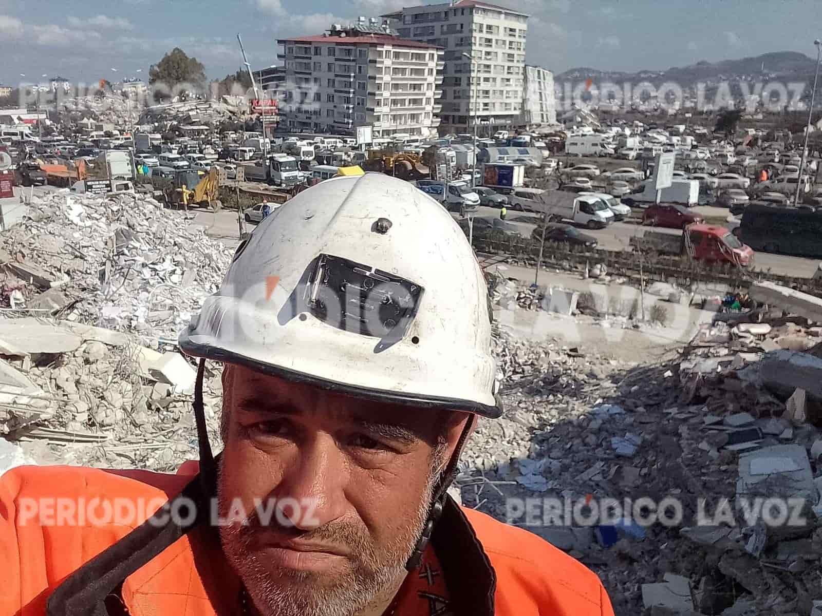 Ya estamos organizando las tareas para entrar a buscar en los edificios colapsados”, informa dese Turquía  Armando López ,