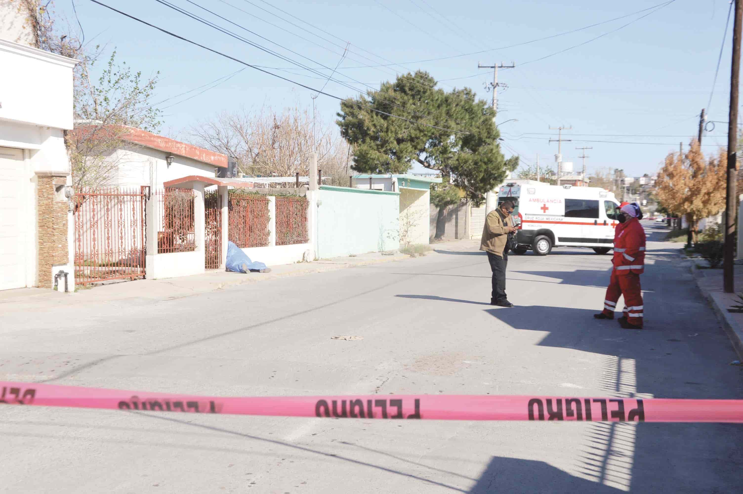 Lo encuentra la muerte en la calle 