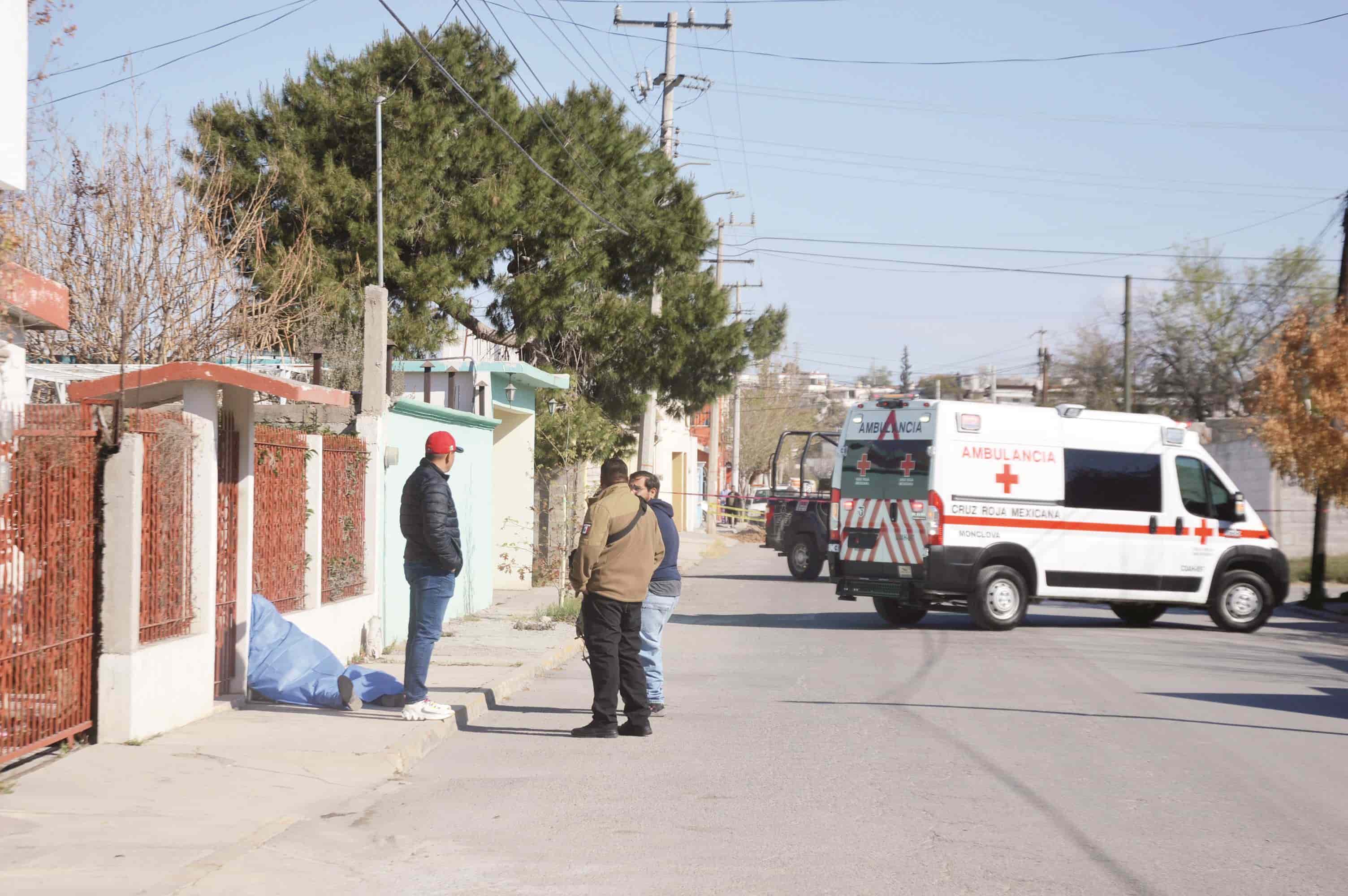 Lo encuentra la muerte en la calle 