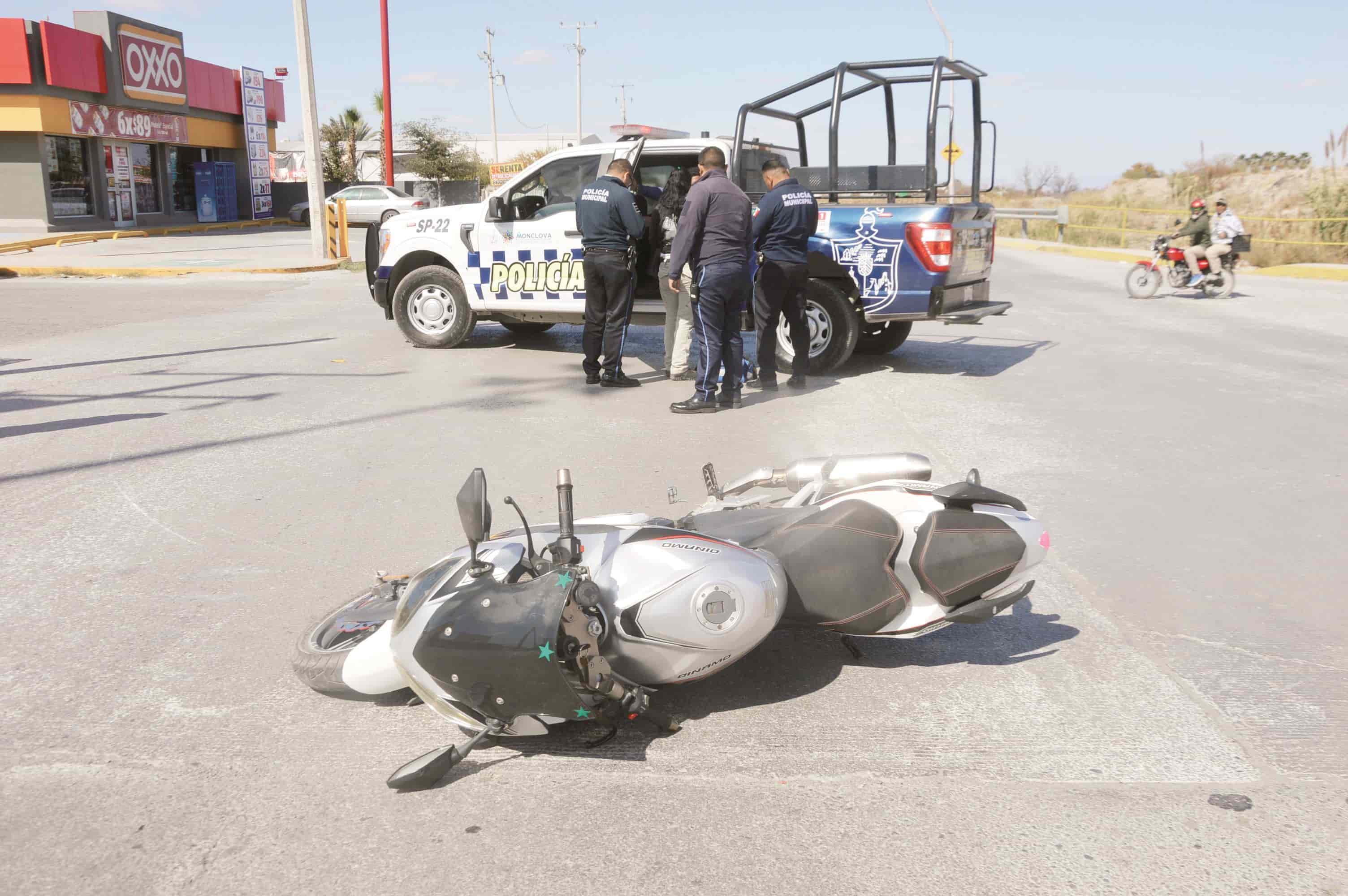 Choca contra moto 