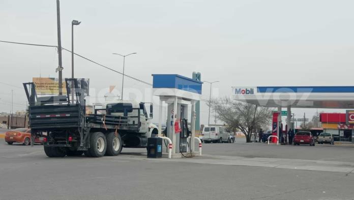 “Otra vez” exhiben en Mañanera a gasolinera de Monclova