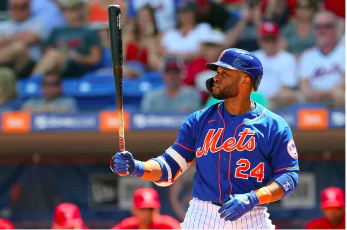 “No hemos tenido conversaciones con Robinson Cano”