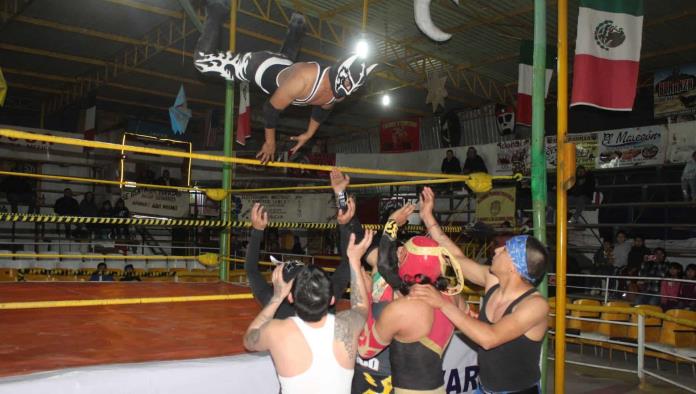 Los técnicos ganan de la mano del Tigre Padilla