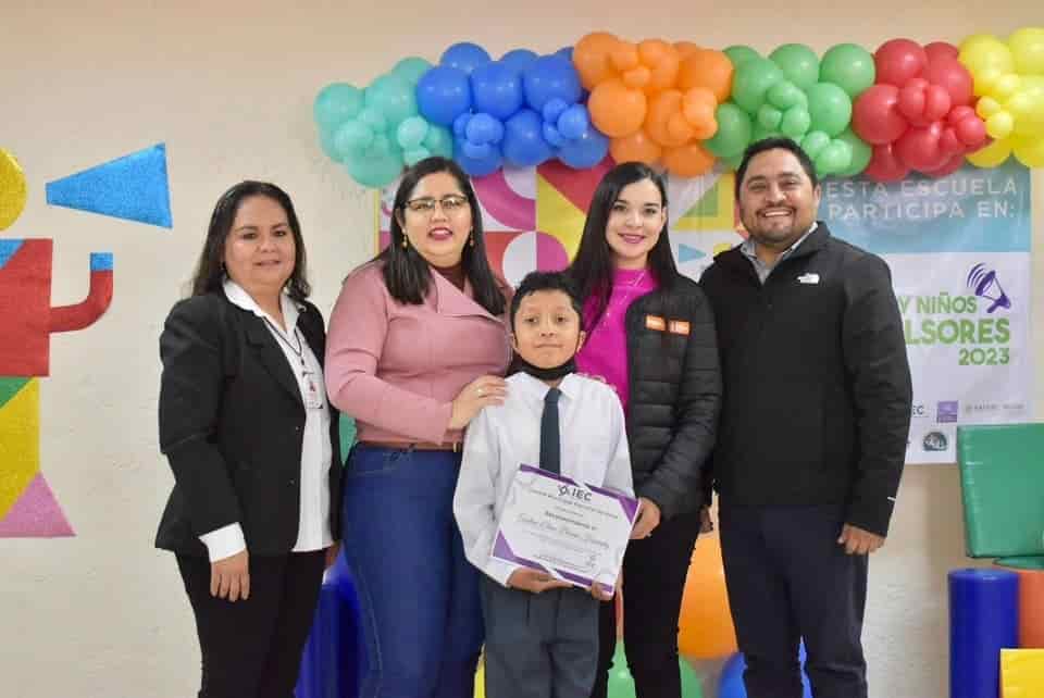 Selecciona Nava al niño impulsor 
