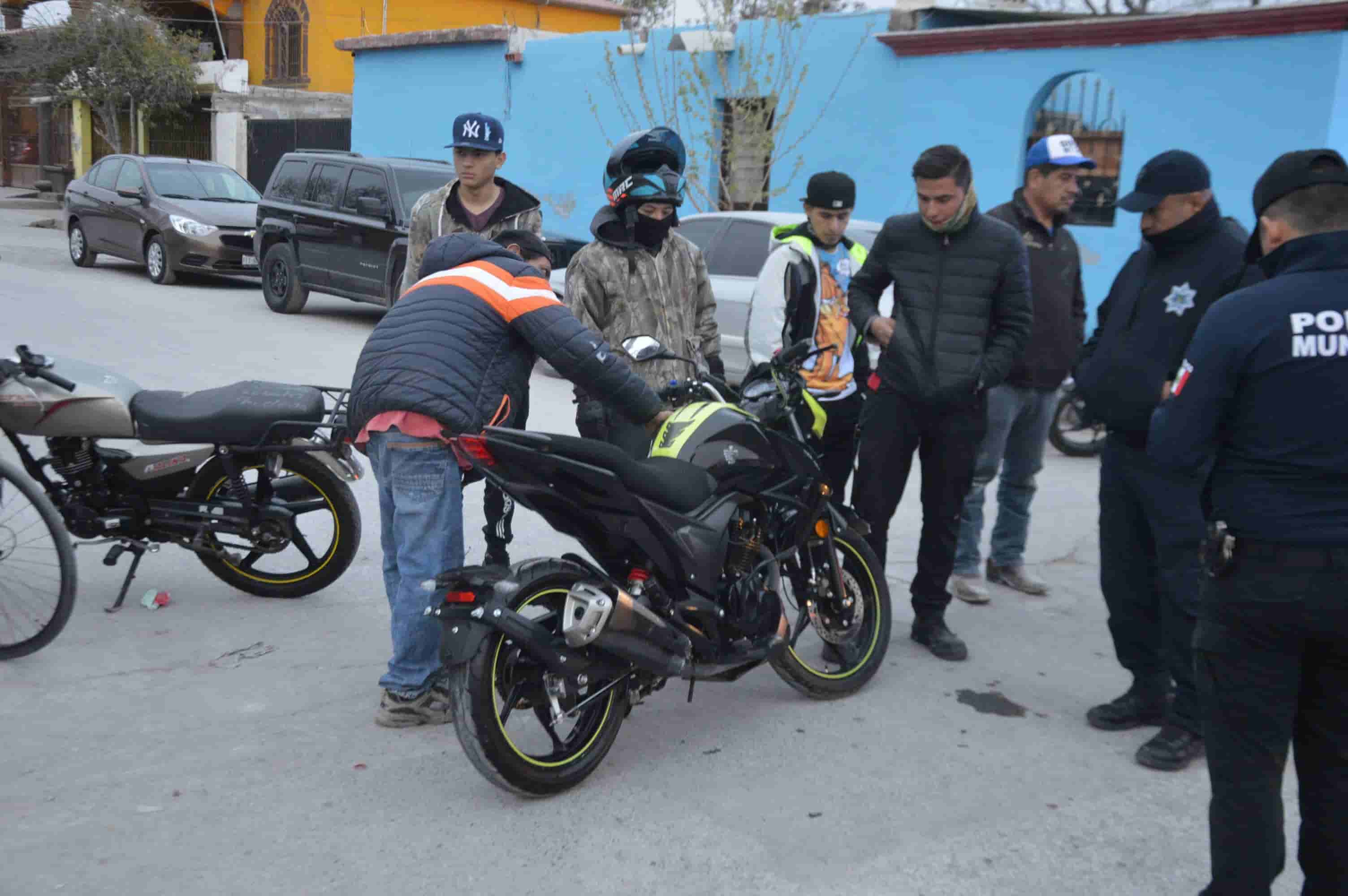 Choca con motociclista