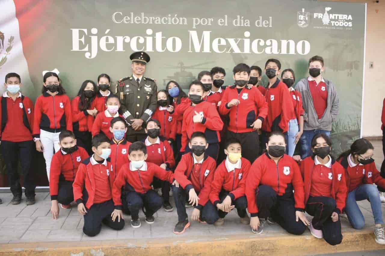Coronel de Infantería, Diplomado de Estado Mayor, Gerardo Reyes Fuentes.