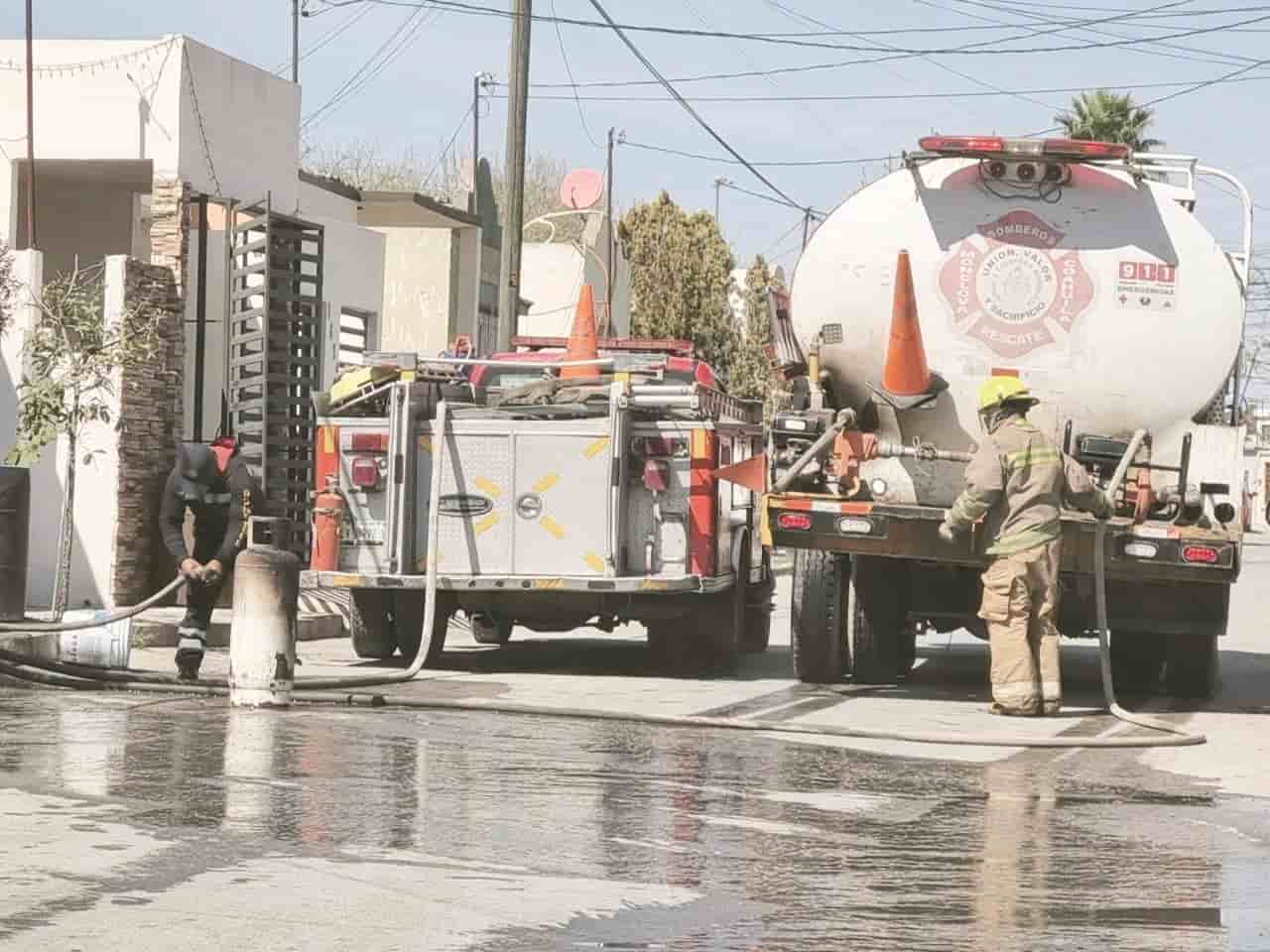 Explota  tanque  de gas dos abuelitos en peligro