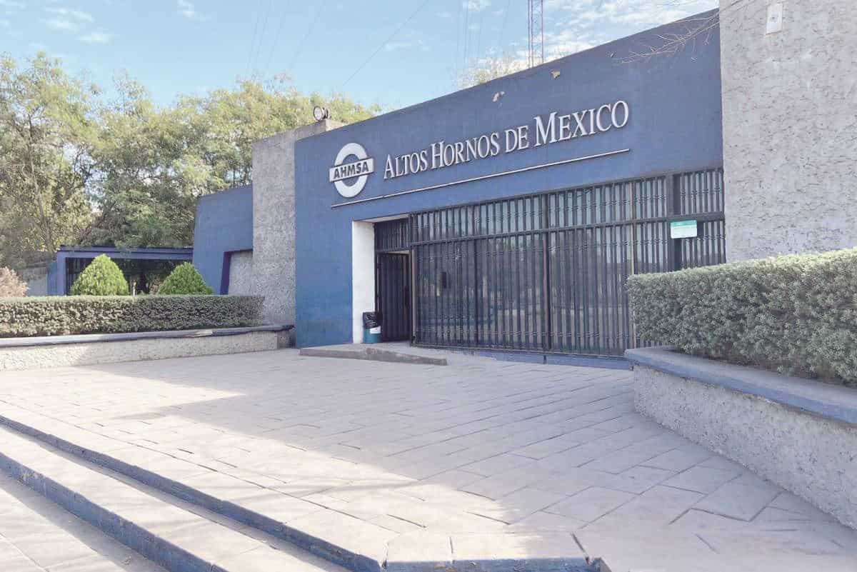 Pagan sólo a una parte de los trabajadores de confianza.