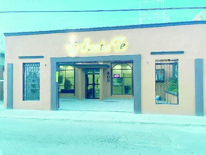 La clínica se ubica sobre la calle Presidente Juárez