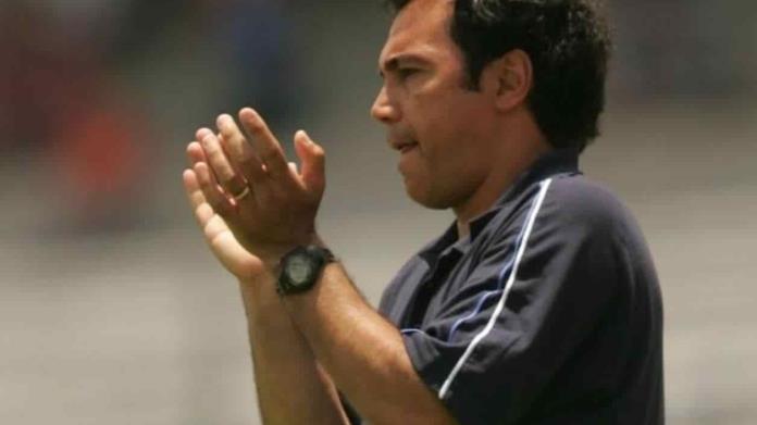 Hugo Sánchez esta sentido porque Cruz Azul no le aviso que eligieron al Tuca Hugo Sánchez esta sentido porque Cruz Azul no le aviso que eligieron al Tuca